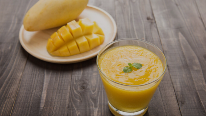 Mango Protein Smoothie – Refreshing & High-Protein Boost Mango Protein Smoothie