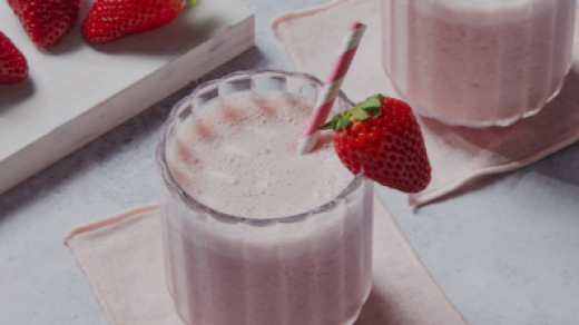 Low-Fat Strawberry Smoothie
