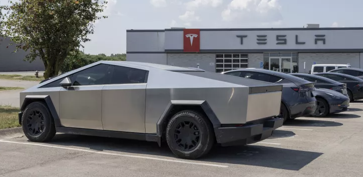 Tesla Stock Decline: Shares Drop After Recent Surge Tesla Stock Decline