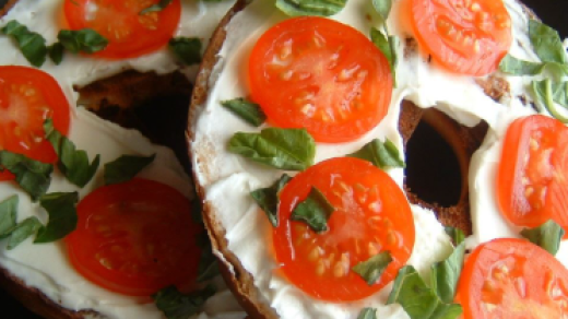 Tomato Bagel Sandwich