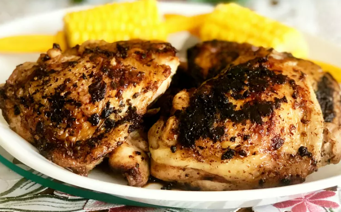 Blackened Ranch Chicken Thighs – Easy Skillet Recipe Blackened Ranch Chicken Thighs