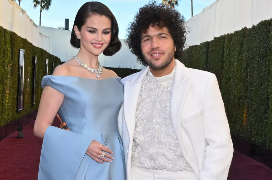 Selena Gomez Benny Blanco First Kiss Story Revealed Selena Gomez Benny Blanco First Kiss Story