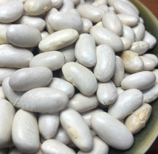 White Bean Pasta Recipe with Cherry Tomatoes & Lemon