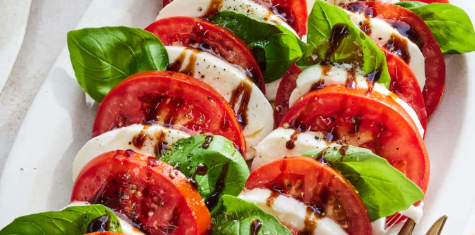 Caprese Salad: A Simple and Delicious Summer Recipe Caprese Salad