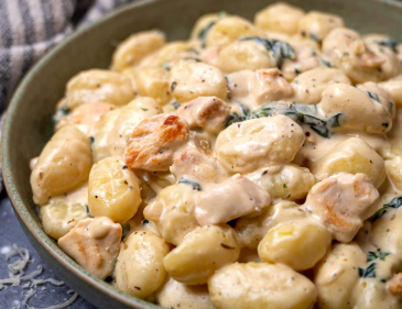 Creamy Gnocchi Recipe: Bacon, Sun-Dried Tomatoes, Parmesan Creamy Gnocchi Recipe