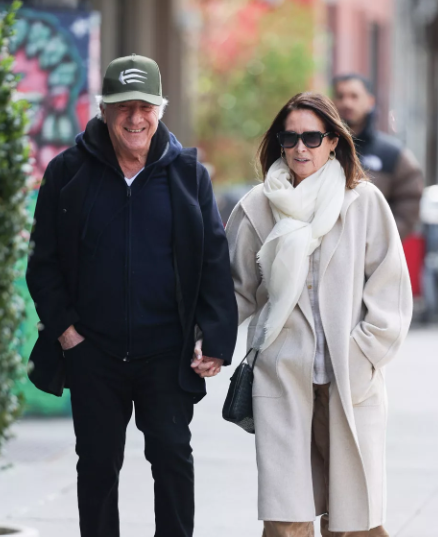 Dustin Hoffman and Lisa Hoffman Enjoy a Walk in NYC Dustin Hoffman