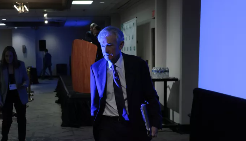 Trump Powell Firing: Trump Pushes for Fed Chair Change Trump Powell Firing