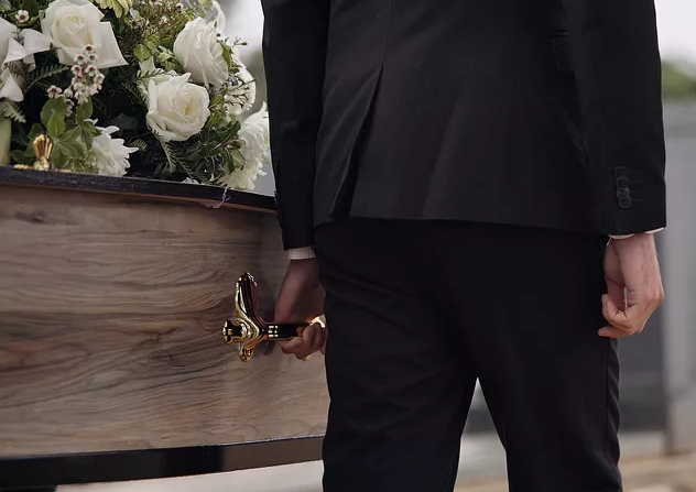 Shocking Philadelphia funeral accident caught on video Shocking Philadelphia funeral accident
