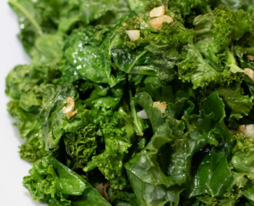 Garlic Kale Recipe: Quick, Healthy & Flavorful Side Dish Garlic Kale Recipe
