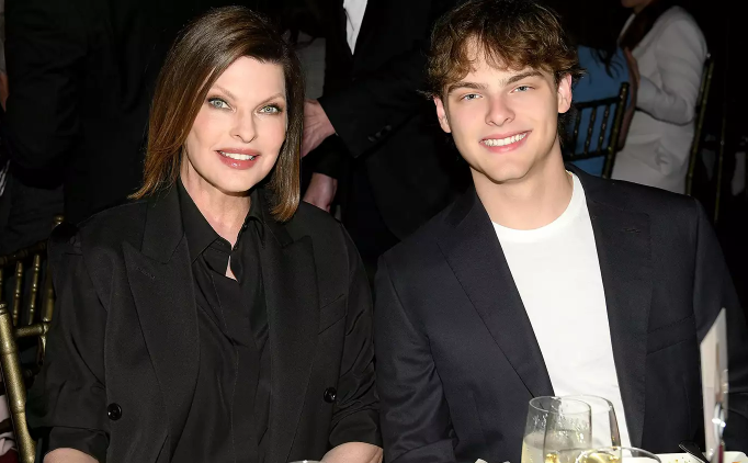 Linda Evangelista Son Red Carpet Moment Shines Bright Linda Evangelista Son Red Carpet