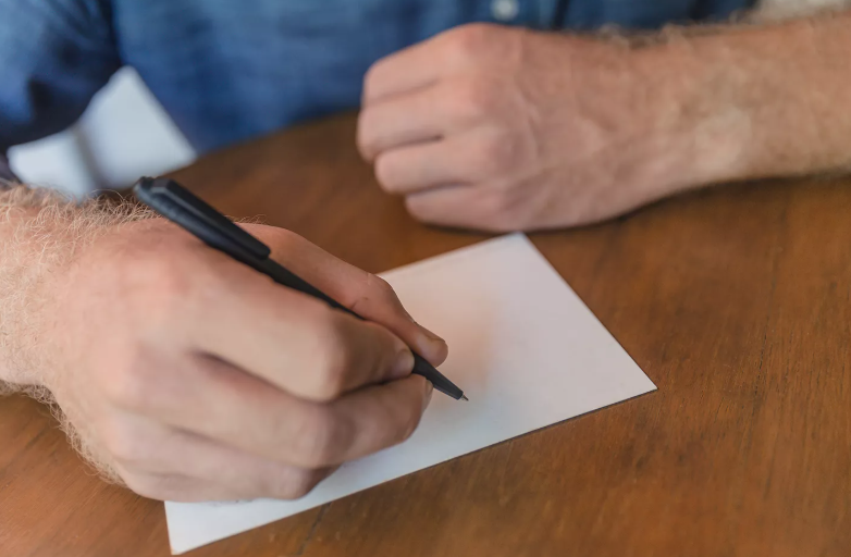 Declining Best Man Invitation Leaves Man Heartbroken Declining Best Man Invitation