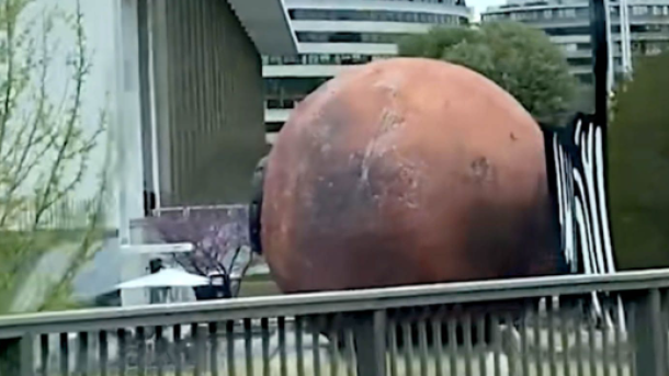 Kennedy Center Mars Balloon Escape
