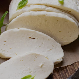 Caprese Salad: A Simple and Delicious Summer Recipe