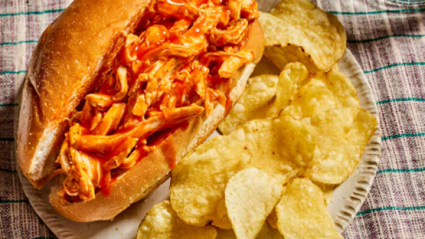 Slow Cooker Buffalo Chicken Sandwiches