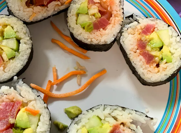 Spicy Tuna Roll Recipe: A Simple & Flavorful Guide Spicy Tuna Roll Recipe