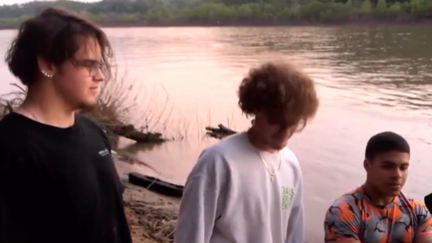 Kentucky teens rescue driver