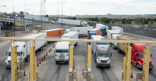 US Trade Tariffs 2025: Disrupting Global Supply Chains US Trade Tariffs 2025