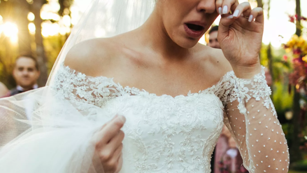 Bride Excludes Stepmother
