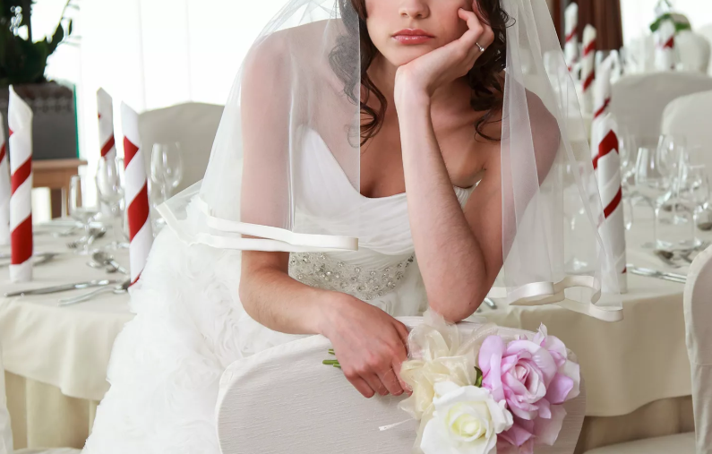 Bride Excludes Stepmother