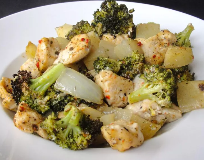 Baked Chicken Dinner with Potatoes and Broccoli Baked Chicken
