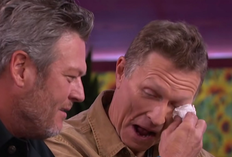 Blake Shelton Promotes Craig Morgan Song To #1 Blake Shelton Promotes Craig Morgan Song
