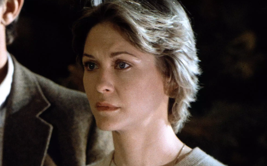 E.T. Movie Behind The Scenes: Dee Wallace Reveals Secrets E.T. Movie Behind The Scenes
