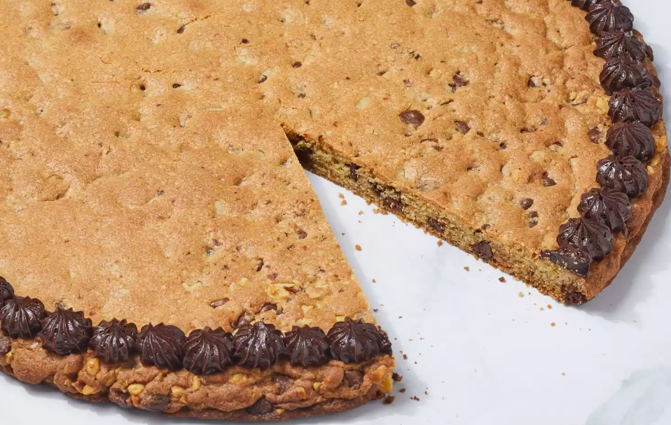 Giant Chocolate Chip Cookie Recipe – The Best Cookie Ever Giant Chocolate Chip Cookie Recipe