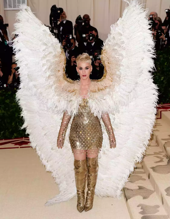 Katy Perry Met Gala 2025: AI-Generated Images Confuse Fans Katy Perry Met Gala 2025