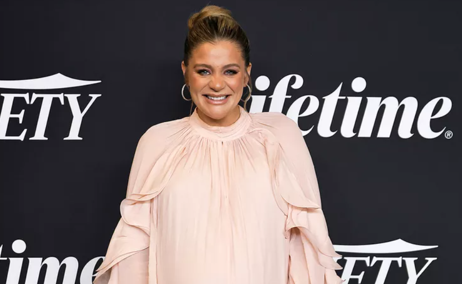 Lauren Alaina Pregnancy 2025: Singer Embraces Self-Love Lauren Alaina Pregnancy 2025
