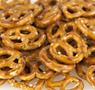 Rolo Pretzel Turtles – Quick & Easy 3-Ingredient Candy