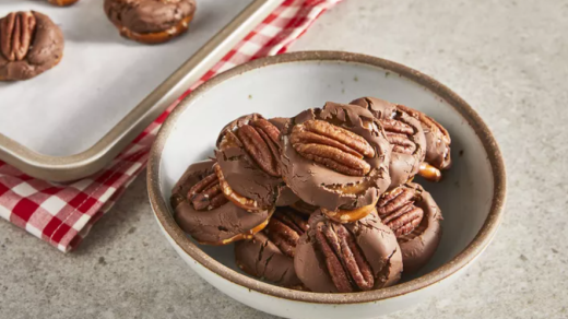 Rolo Pretzel Turtles