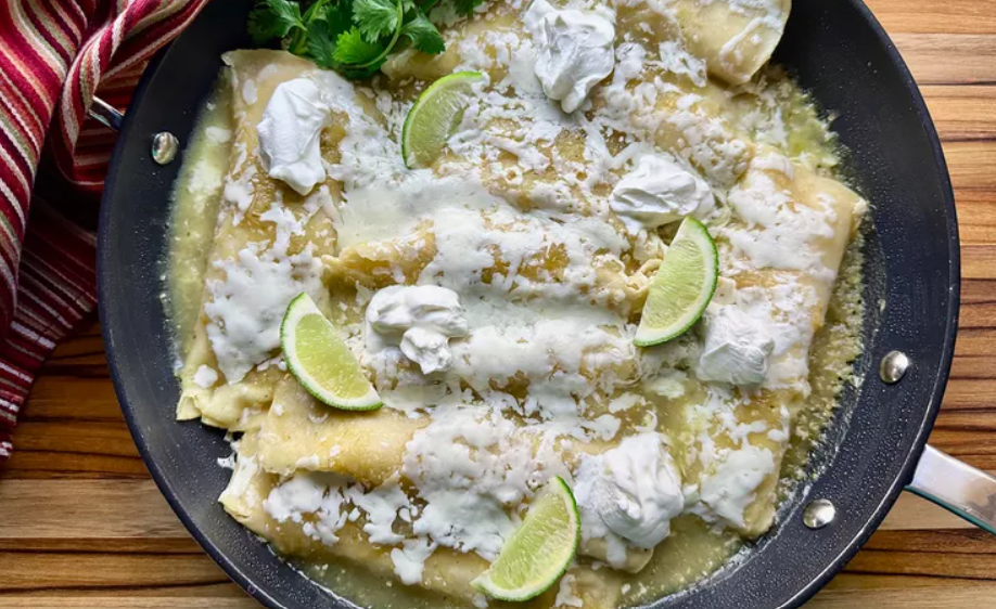 Rotisserie Chicken Enchiladas With Cheesy Salsa Verde Bake Rotisserie Chicken Enchiladas