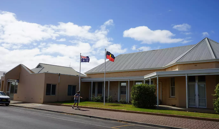 Stingray Attack South Australia Leaves Woman Injured Stingray Attack South Australia