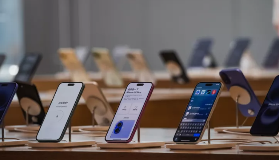 Tim Cook Tariff Impact on Apple’s Q2 Revenue Outlook Tim Cook Tariff Impact