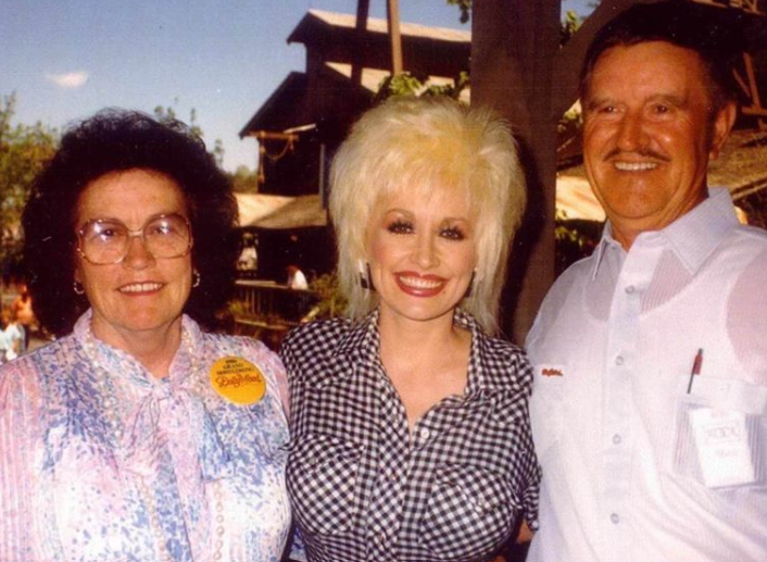 Dolly Parton Childhood Home